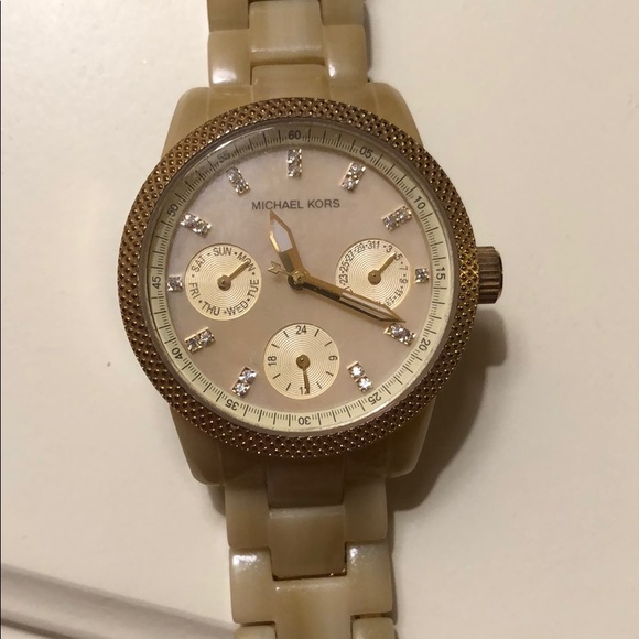 Michael Kors Accessories - Michael Kors watch! Michael Kors Accessories - Michael Kors watch!